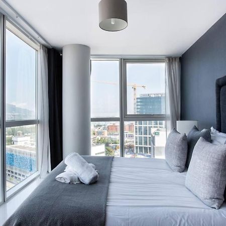 Titanic & City Views, Ultra Luxury City Parking 贝尔法斯特 外观 照片