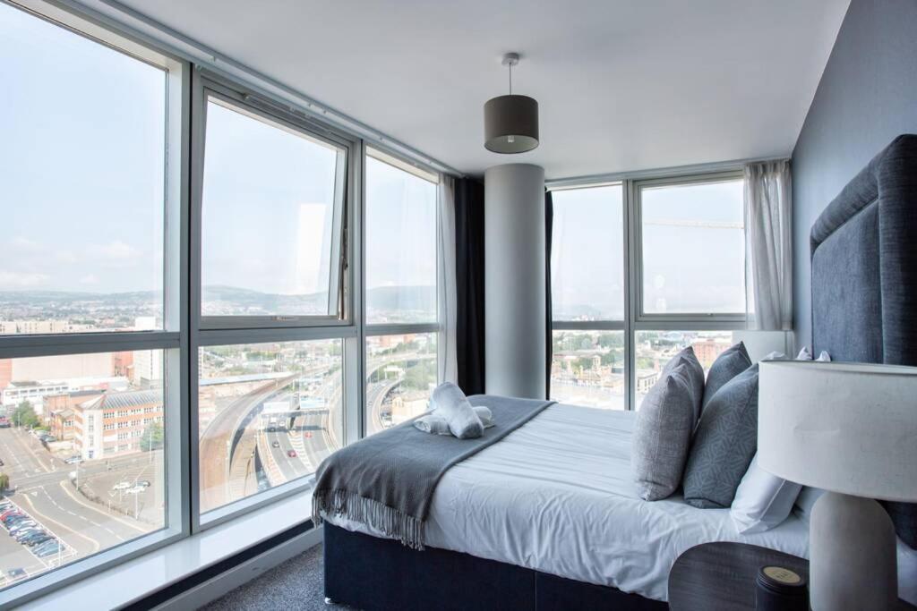 Titanic & City Views, Ultra Luxury City Parking 贝尔法斯特 外观 照片